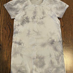Lululemon Swiftly Tech Short Sleeve Shirt 2.0 - Marble Dye Rhino Grey